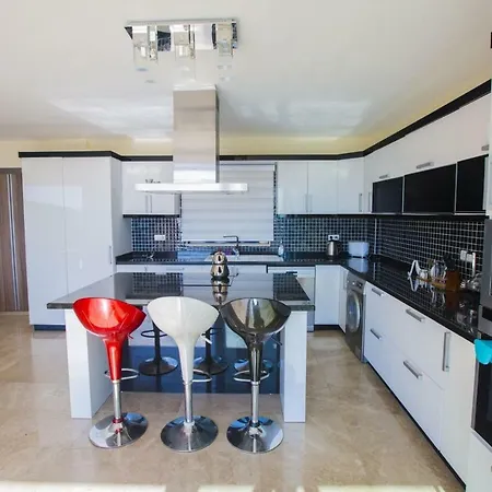 Villa Merak *